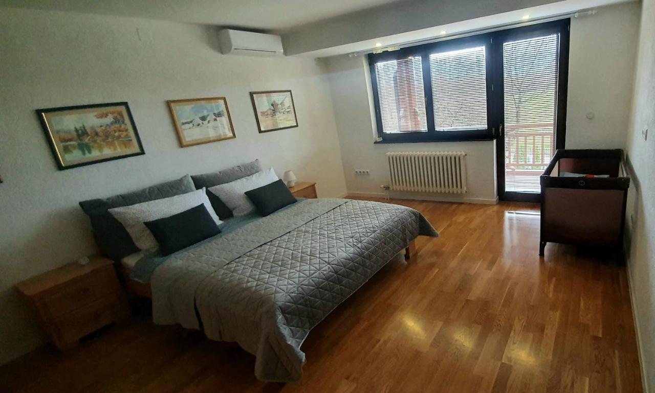 Villa Vrelo Bosne *